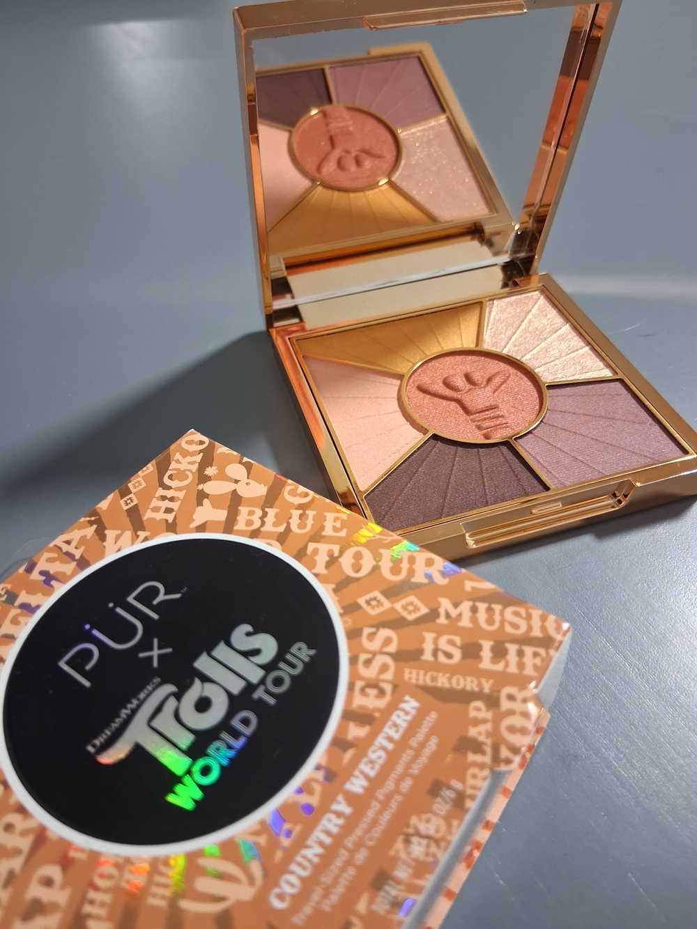PUR x Trolls Eye Palette
